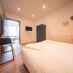 Le Bateau D'alma Chic For 6 People アパート