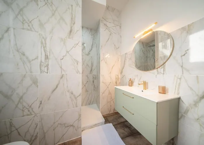 Le Bateau D'alma Chic For 6 People Apartment