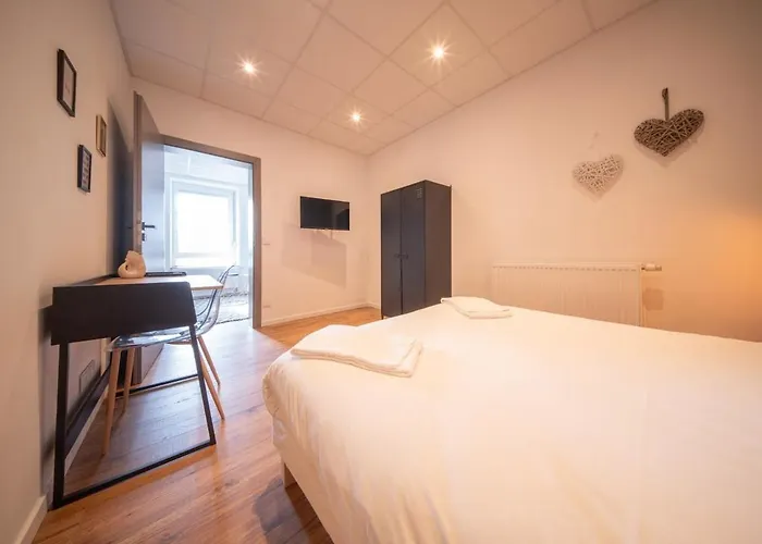 Le Bateau D'alma Chic For 6 People Apartment