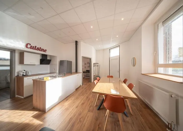 Le Bateau D'alma Chic For 6 People Apartment